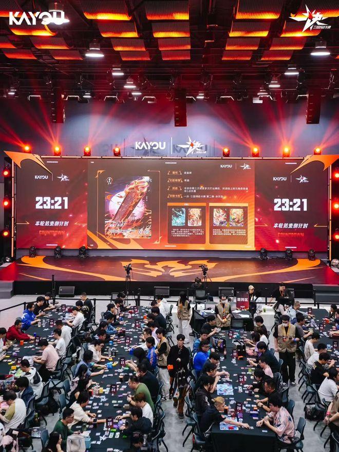 狂欢：既是竞技场也是“藏品投资”pg电子模拟器免费版成年人的卡牌(图3)